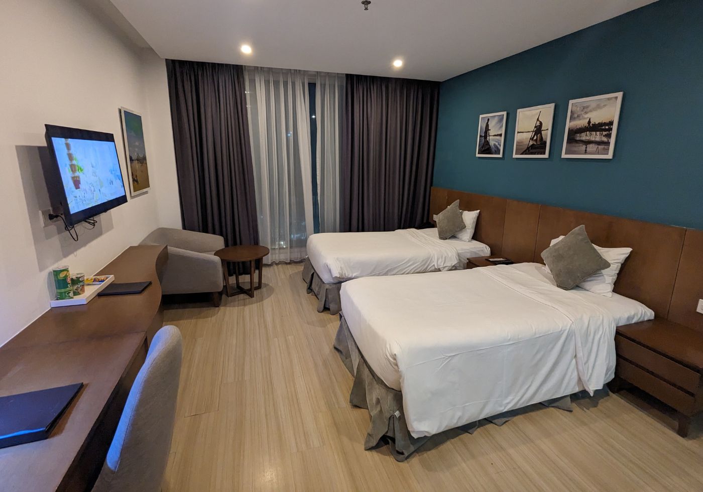 【越南住宿】Royal Lotus Hotel Danang - 周邊的夜晚真是熱鬧