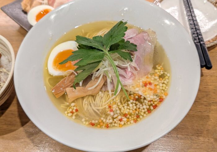 【日本美食】岡山麵酒一照庵食記 – 雞骨清湯拉麵的優雅餘韻,搭配炙燒鴨肉的完美饗宴