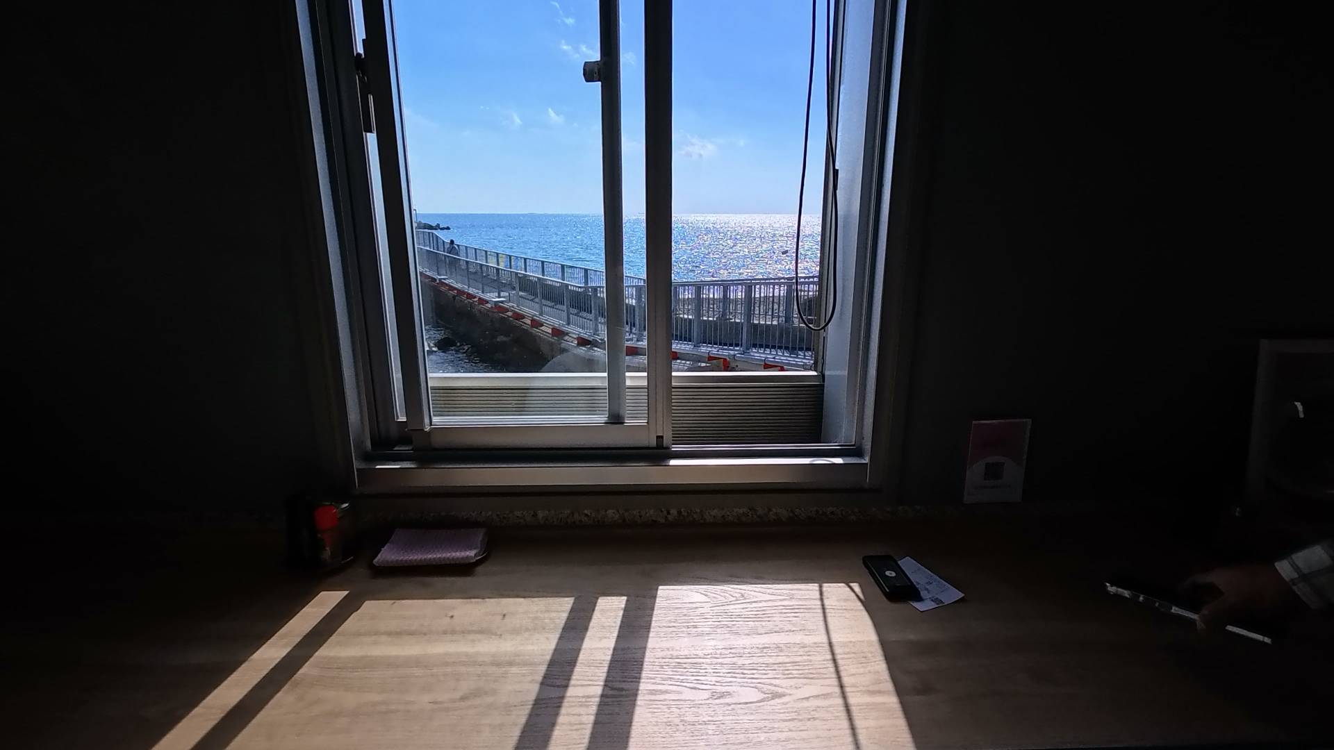 可以邊吃邊看海