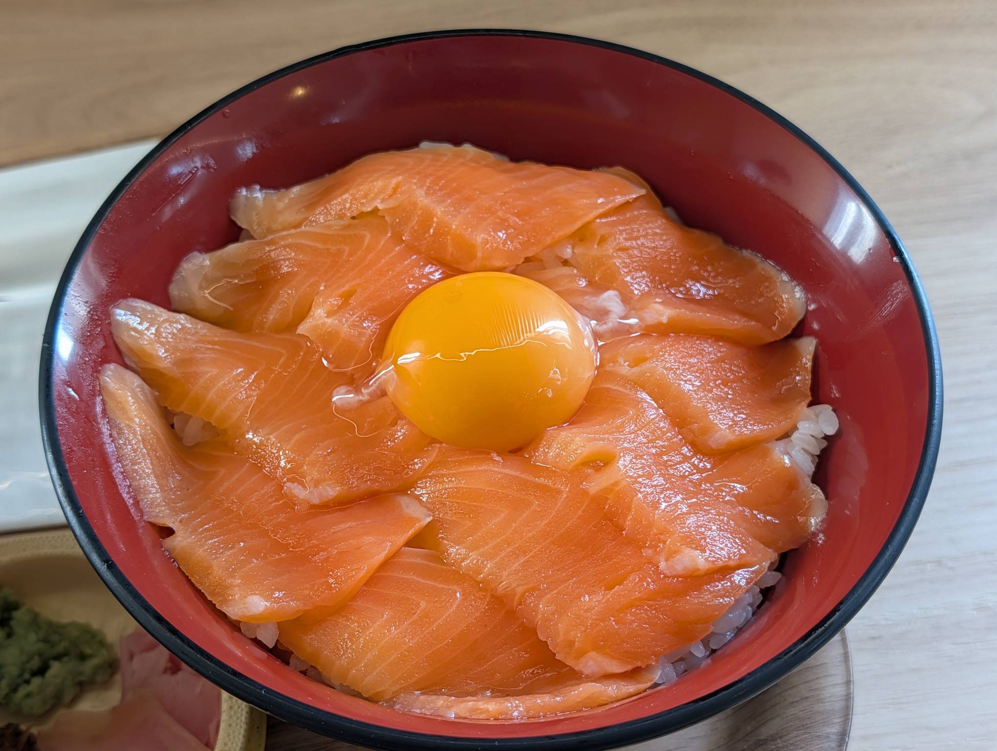 鮭魚丼