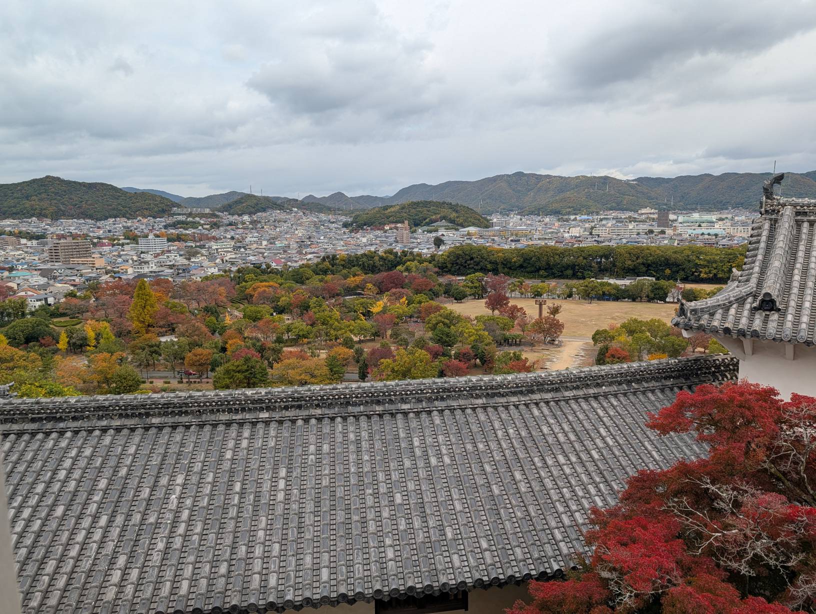 【日本旅遊】神戶姬路岡山自由行，溫差極大的賞楓之旅