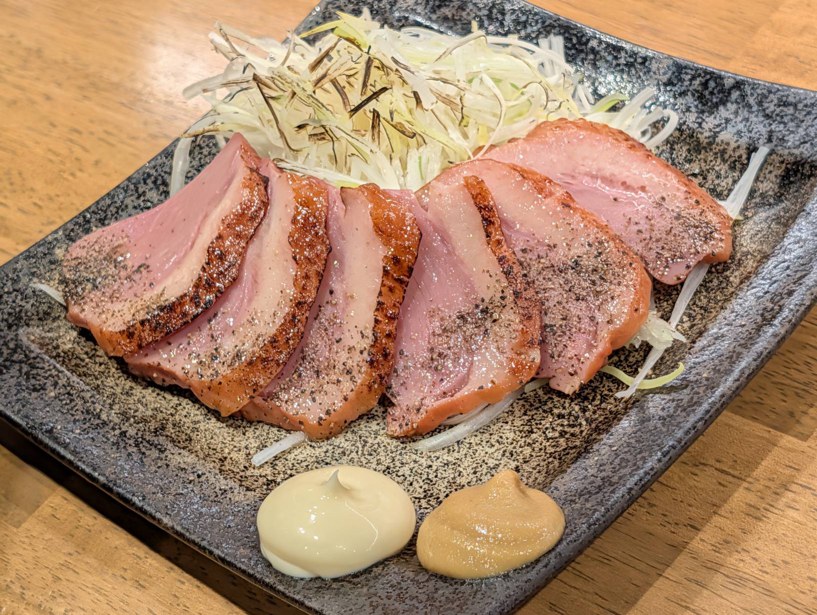 炙燒鴨肉