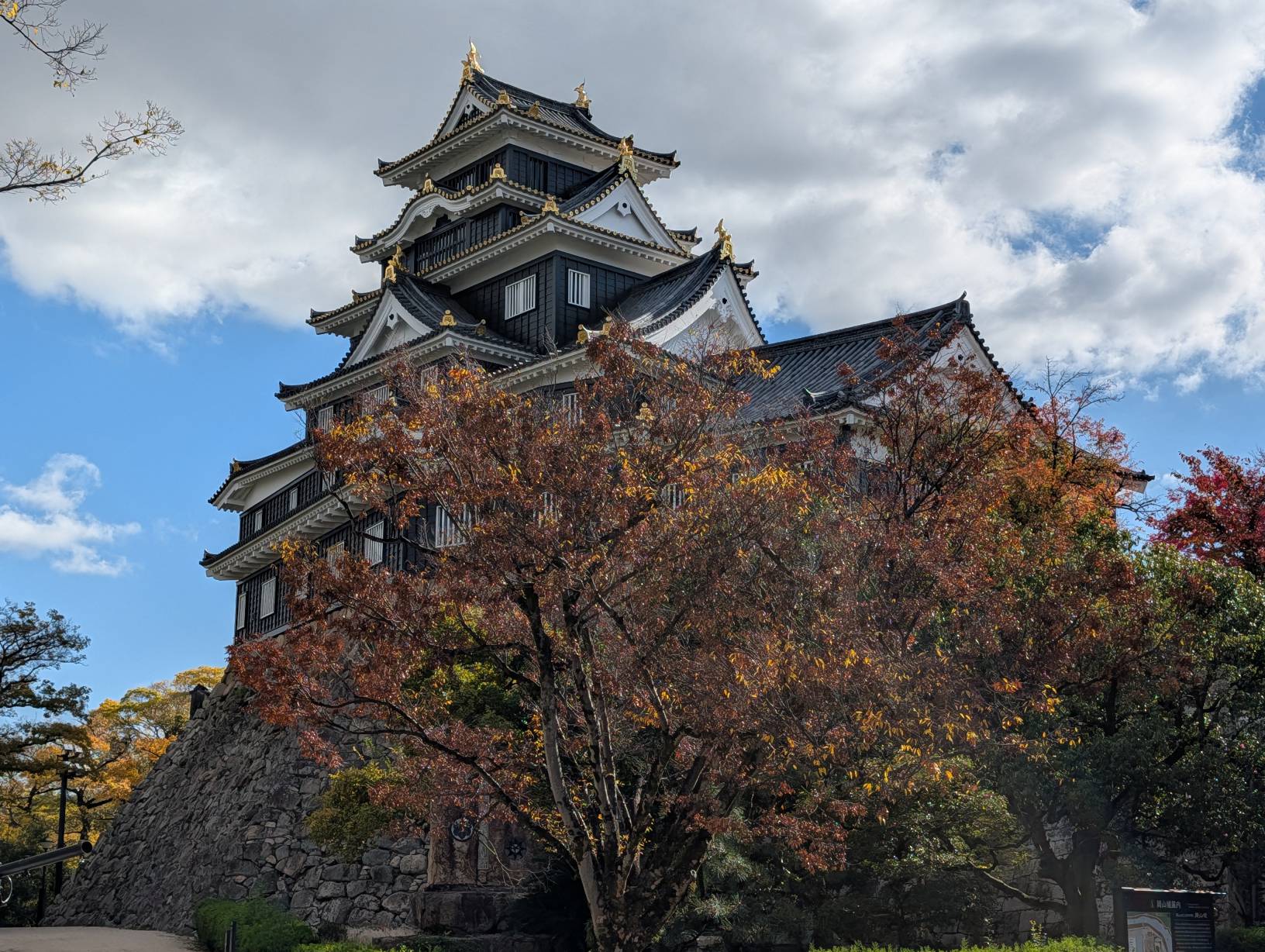 岡山城(烏城)