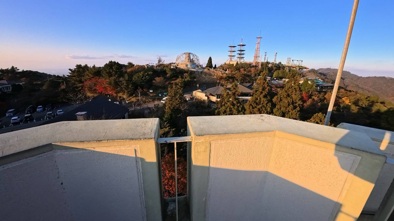 看向空中庭園