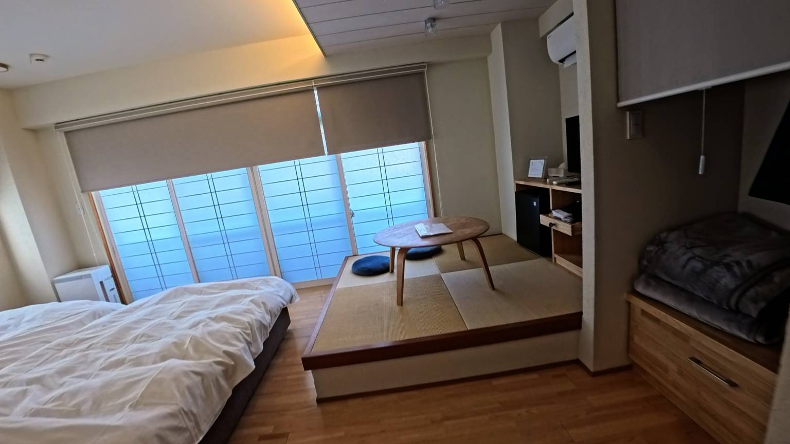 寬大的空間，適合吃宵夜的塌塌米