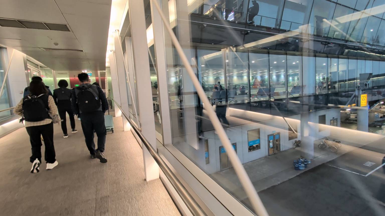 抵達河內內排國際機場