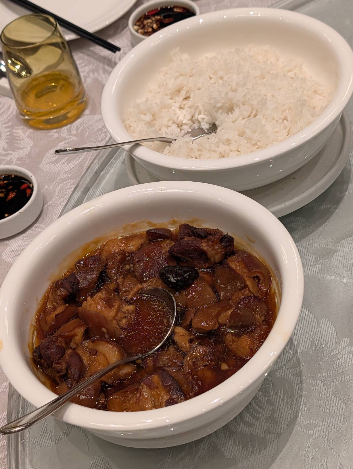 偏柴的白米與滷肉