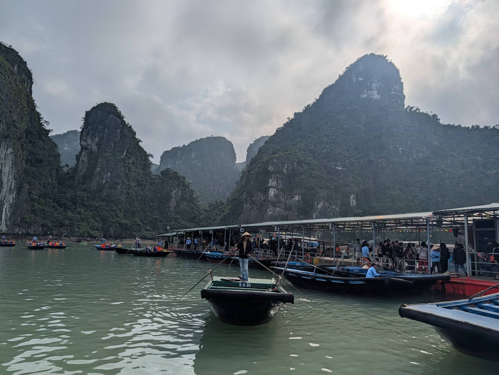 【越南旅遊】北越下龍灣 - 享受自然美景的跟團五日遊