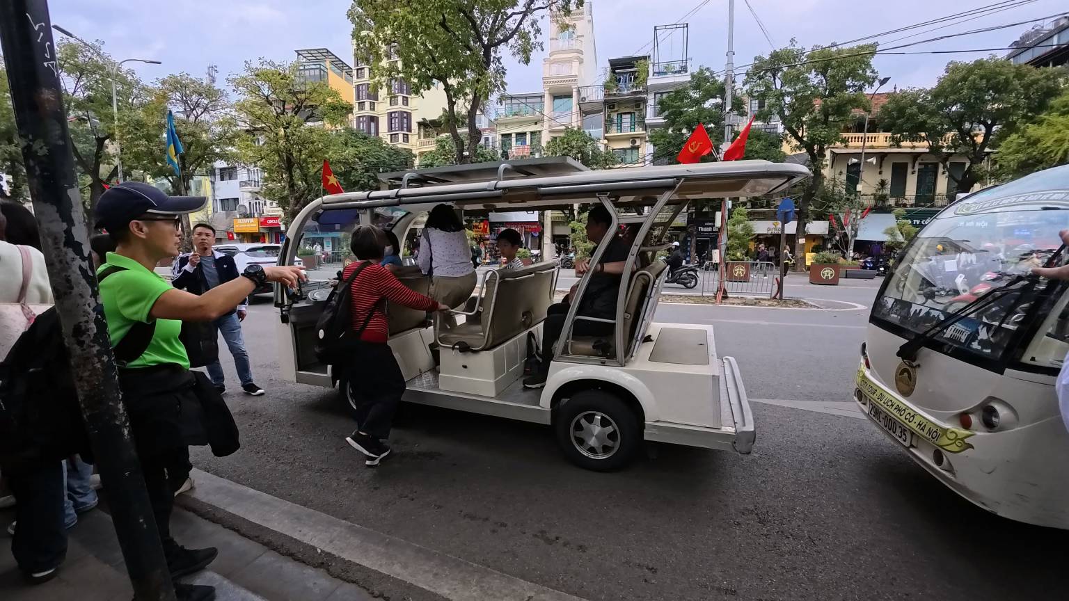 電瓶車來囉