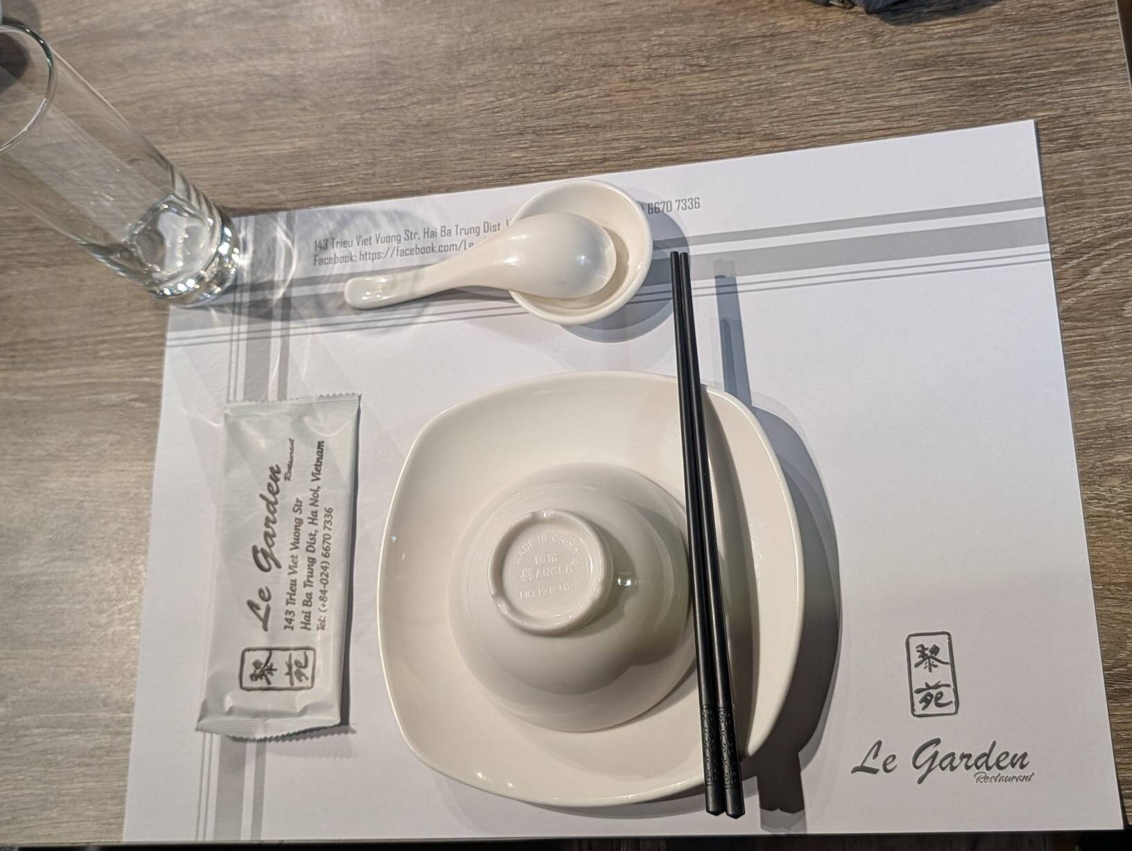 餐桌